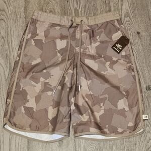 NWT Lands End x Blake Shelton Board Shorts - Size Medium 11" Inseam